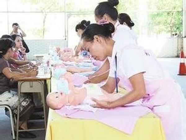 在菏澤市東華職業培訓學校學習家政護理專業靠譜嗎？